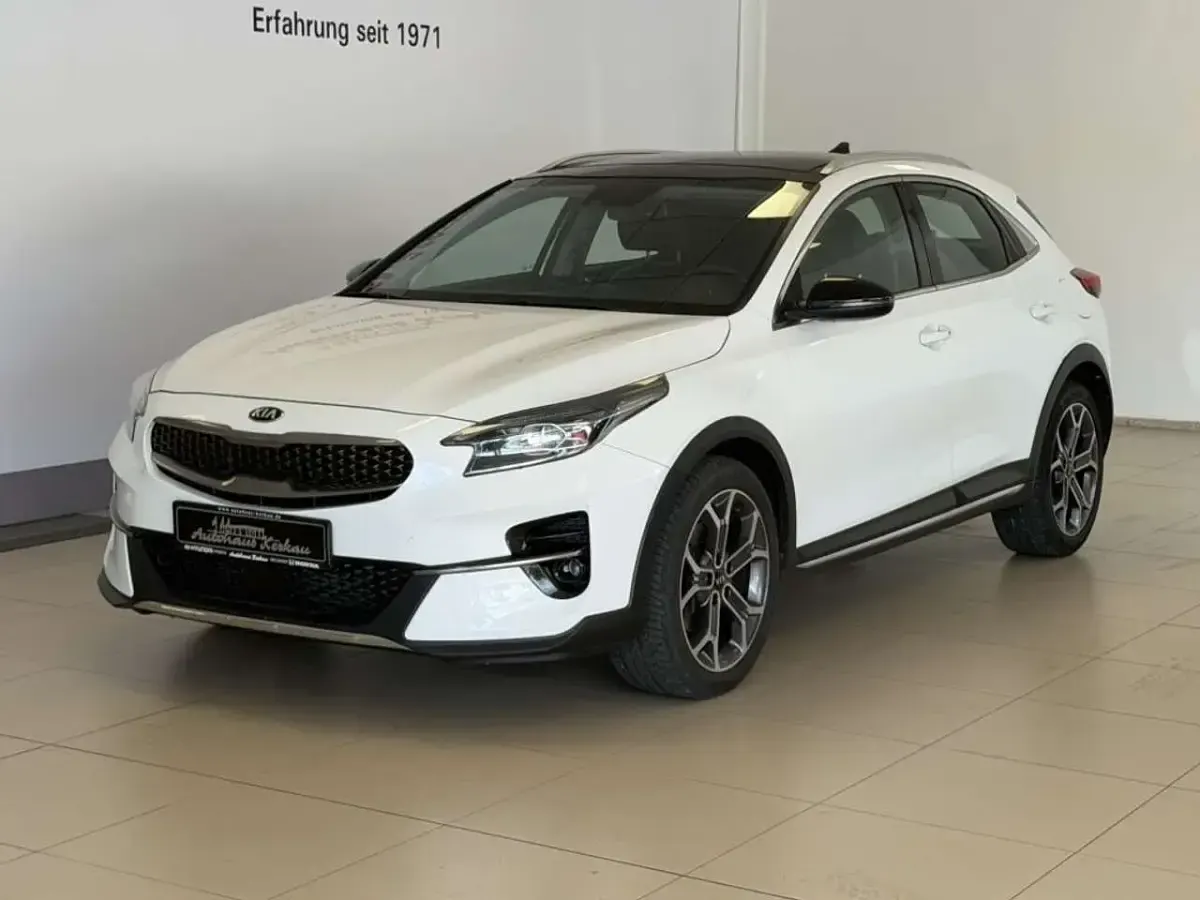 Gebraucht Kia XCeed Spirit 159 PS (116 kW) 2021 Weiß SUV