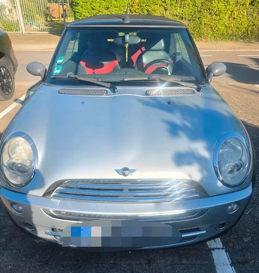Second-hand Mini Cooper Cabriolet 105 CP (77 kW) 2004 Argintiu Cabrio