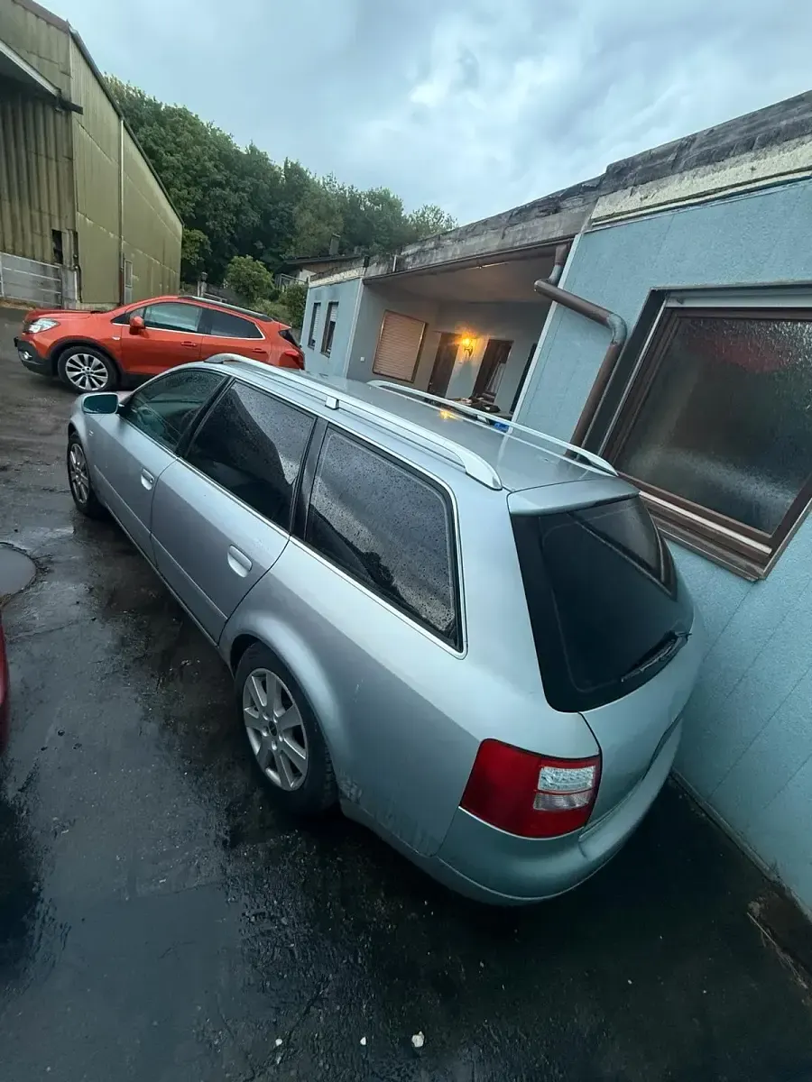 Gebraucht Audi A6 Comfort 220 PS (161 kW) 1999 Silber Kombi