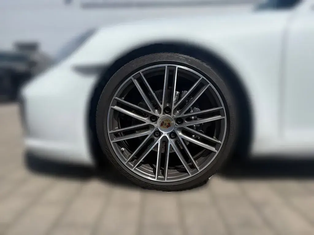 Gebraucht Porsche 911 370 PS (272 kW) 2022 Weiß Cabrio