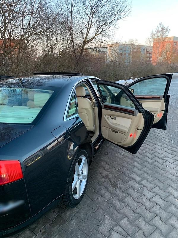 Gebraucht Audi A8 232 PS (170 kW) 2005 Schwarz Limousine