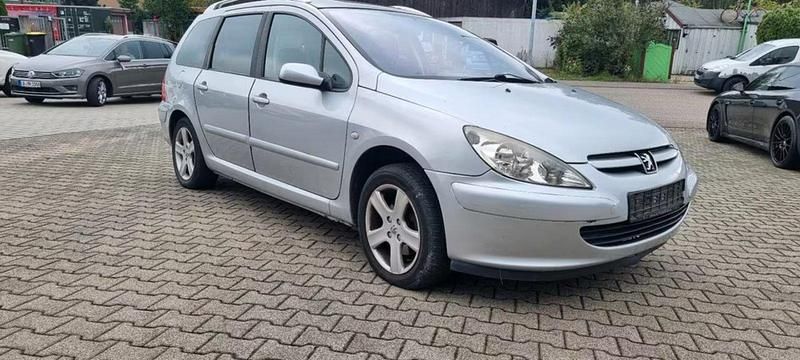 Silber Gebraucht 2002 Peugeot 307 Kombi | 600 € - Bild 1/4