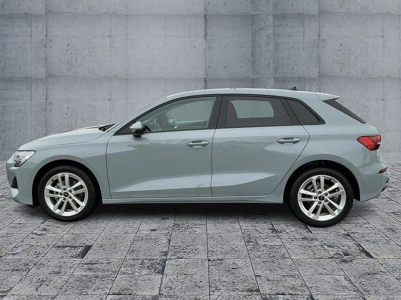 Gebraucht Audi A3 Advanced 116 PS (85 kW) 2025 Pfeilgrau perleffekt Limousine