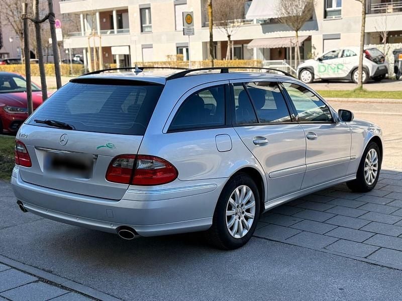 Gebraucht Mercedes E230 Elegance 204 PS (150 kW) 2008 Silber Kombi