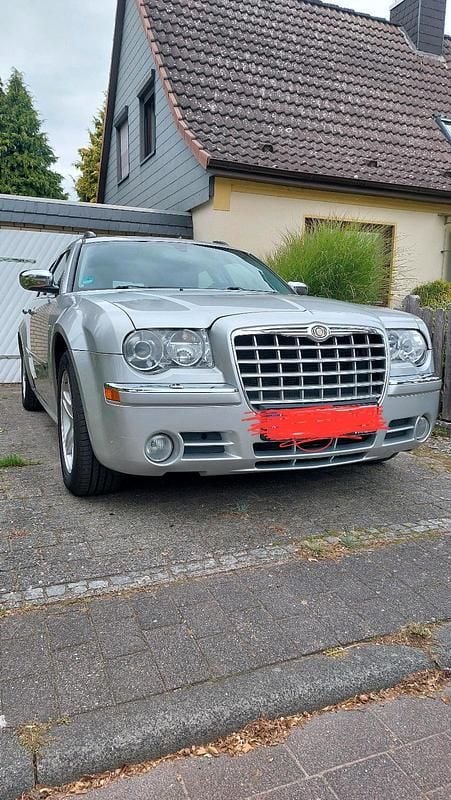 Silber Gebraucht 2009 Chrysler 300C Kombi | 6.000 € (Superpreis) - Bild 1/4