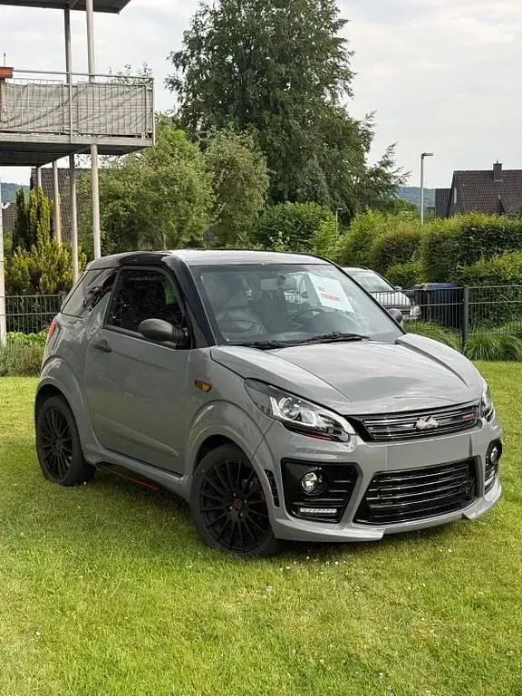 Gebraucht Ligier JS50 2020 Grau Kleinwagen