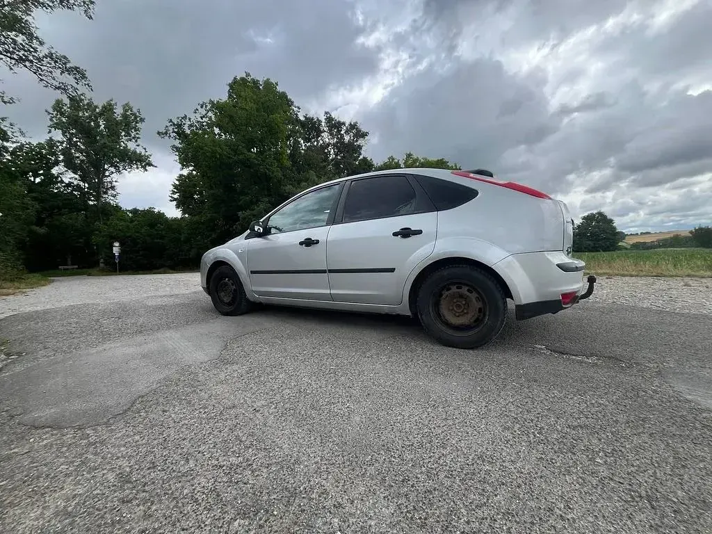 Gebraucht Ford Focus 116 PS (85 kW) 2006 Grau Limousine