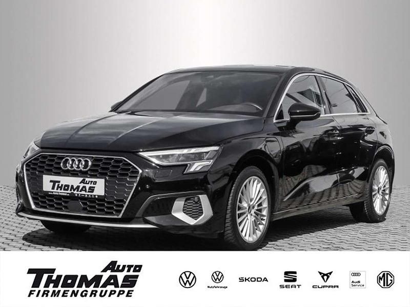 Brillantschwarz Gebraucht 2021 Audi A3 e-tron Advanced Plus Kleinwagen | 21.689 € (Fairer Preis) - Bild 1/3