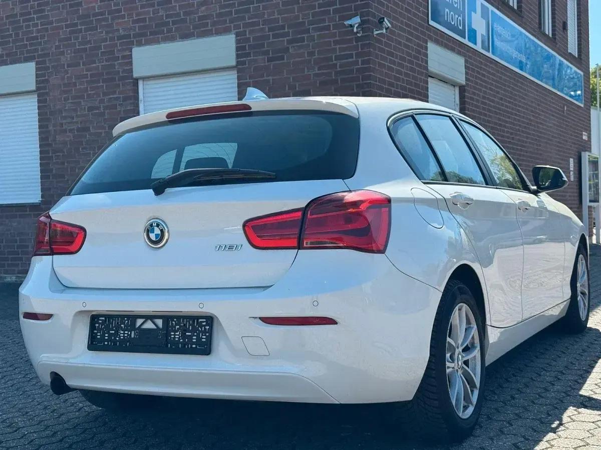 Gebraucht BMW 118 Advantage 136 PS (100 kW) 2016 Weiß Kleinwagen