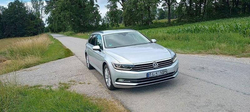 Gebraucht VW Passat 150 PS (110 kW) 2018 Silber Limousine