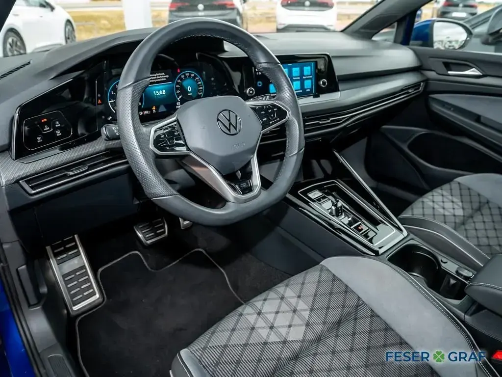 Gebraucht VW Golf VIII R-line 190 PS (139 kW) 2024 Lapiz blue metallic Limousine
