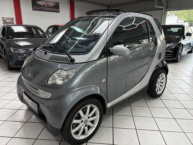 Grau Gebraucht 2006 Smart ForTwo Coupé Passion Kleinwagen | 3.750 € (Fairer Preis) - Bild 1/4
