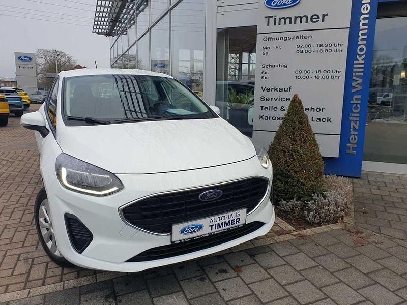 Gebraucht Ford Fiesta Cool & Connect 75 PS (55 kW) 2023 Frost weiß Kleinwagen