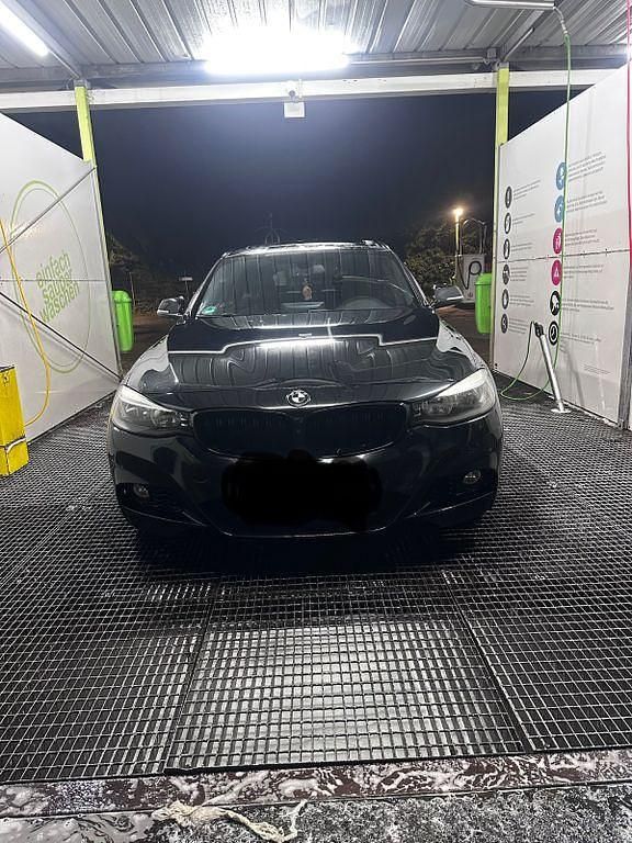 Schwarz Gebraucht 2015 BMW 335 Gran Turismo Performance Limousine | 13.500 € (Guter Preis) - Bild 1/4