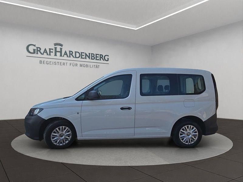 Gebraucht VW Caddy Basis 102 PS (75 kW) 2023 Weiß Van / Kleinbus