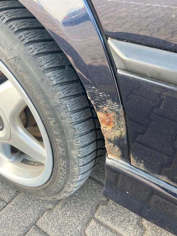 Gebraucht BMW 318 116 PS (85 kW) 1998 Blau Kombi