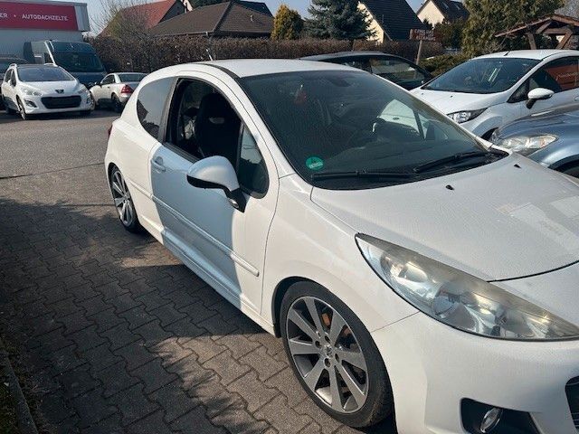 Weiß Gebraucht 2010 Peugeot 207 Sportium Kleinwagen | 3.200 € (Guter Preis) - Bild 1/4