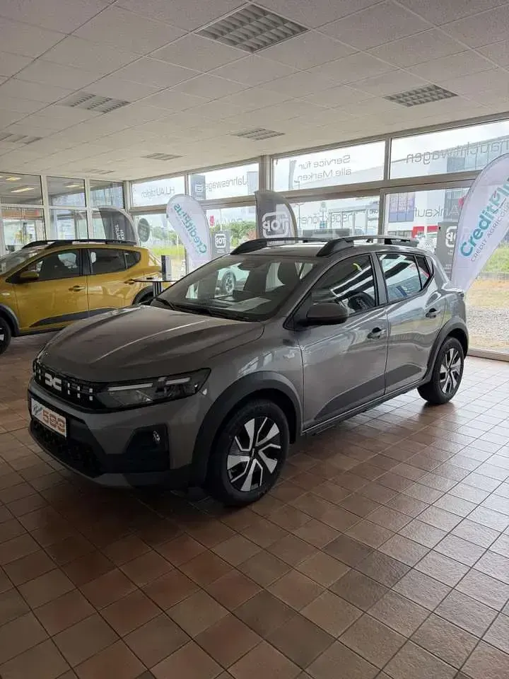 Neu Dacia Sandero Expression 110 PS (80 kW) 2026 Dolomitgrau Kleinwagen