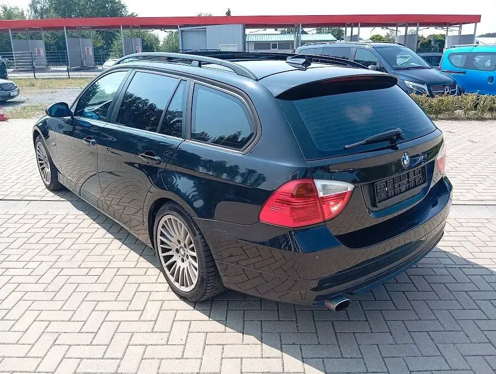 Gebraucht BMW 318 Advantage 129 PS (94 kW) 2006 Schwarz Kombi