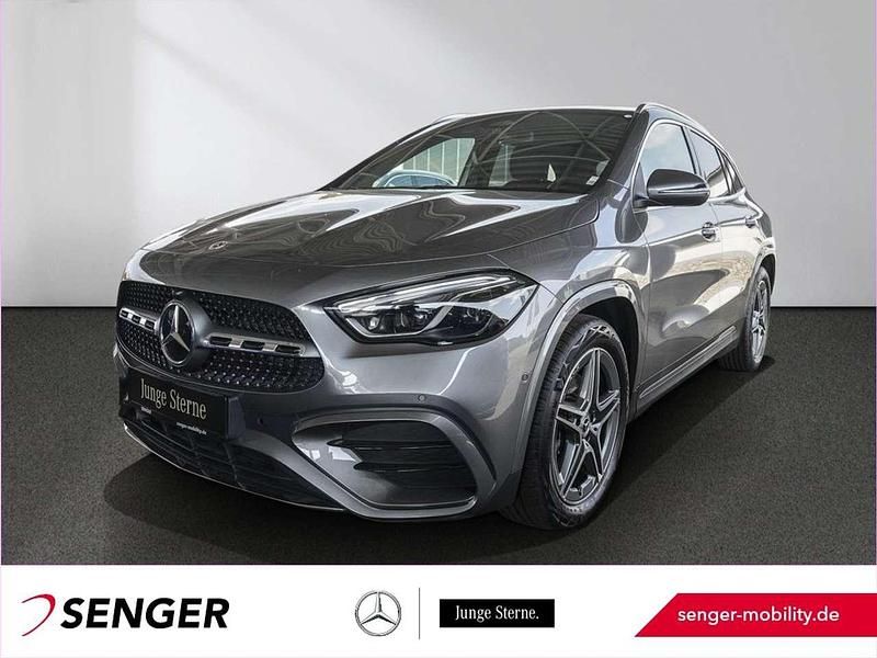 Grau Gebraucht 2024 Mercedes GLA200 AMG SUV | 40.420 € (Fairer Preis) - Bild 1/4