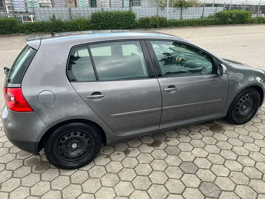 Gebraucht VW Golf IV Comfortline 116 PS (85 kW) 2006 Grau Limousine