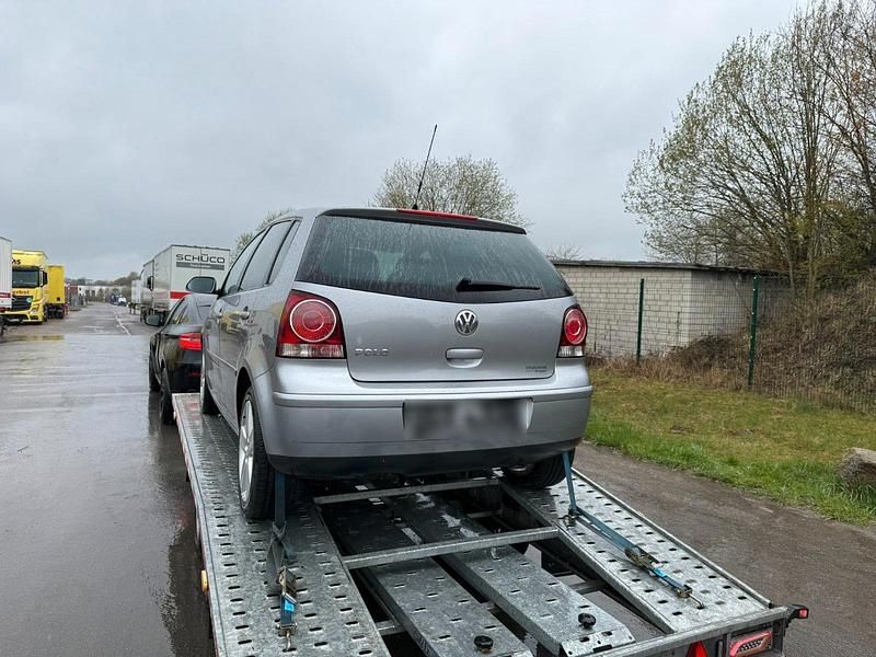 Gebraucht VW Polo Edition 59 PS (43 kW) 2009 Silber Kleinwagen