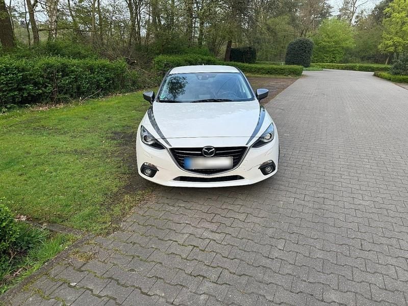 Second-hand Mazda 3 120 CP (88 kW) 2016 Alb Berlinǎ