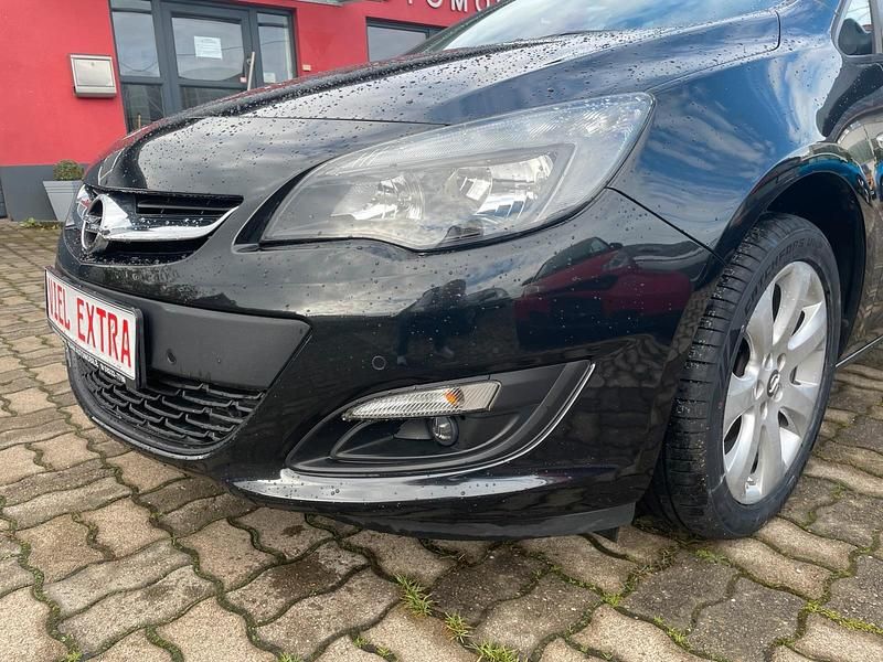 Gebraucht Opel Astra 120 PS (88 kW) 2015 Schwarz Kombi