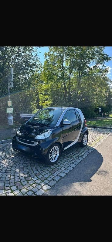 Gebraucht Smart ForTwo Coupé 71 PS (52 kW) 2011 Schwarz Coupé
