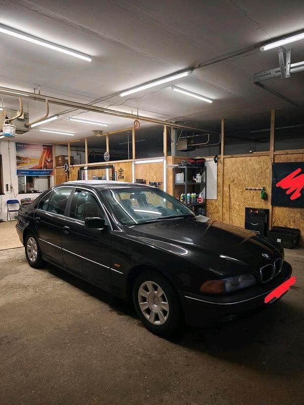 Gebraucht BMW 525 163 PS (119 kW) 2000 Limousine