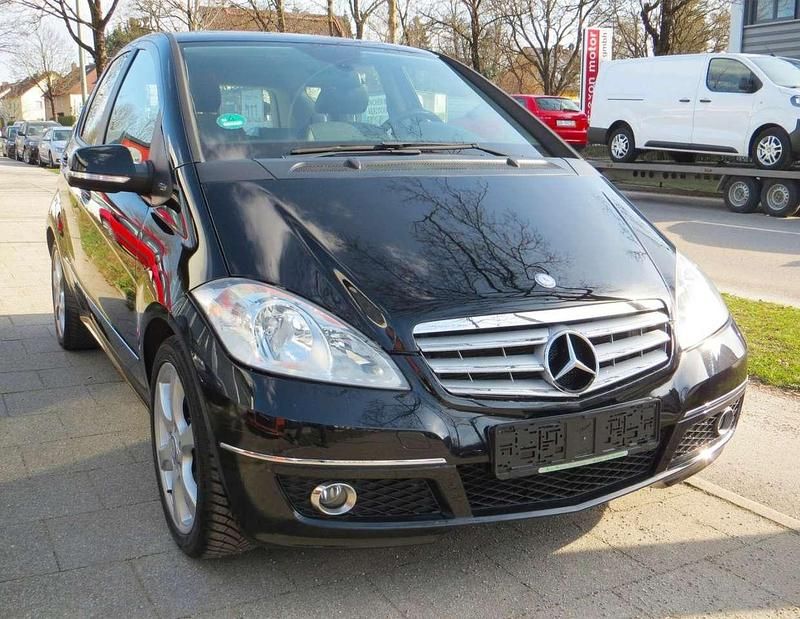 Gebraucht Mercedes A150 Avantgarde 95 PS (69 kW) 2008 Schwarz Kleinwagen