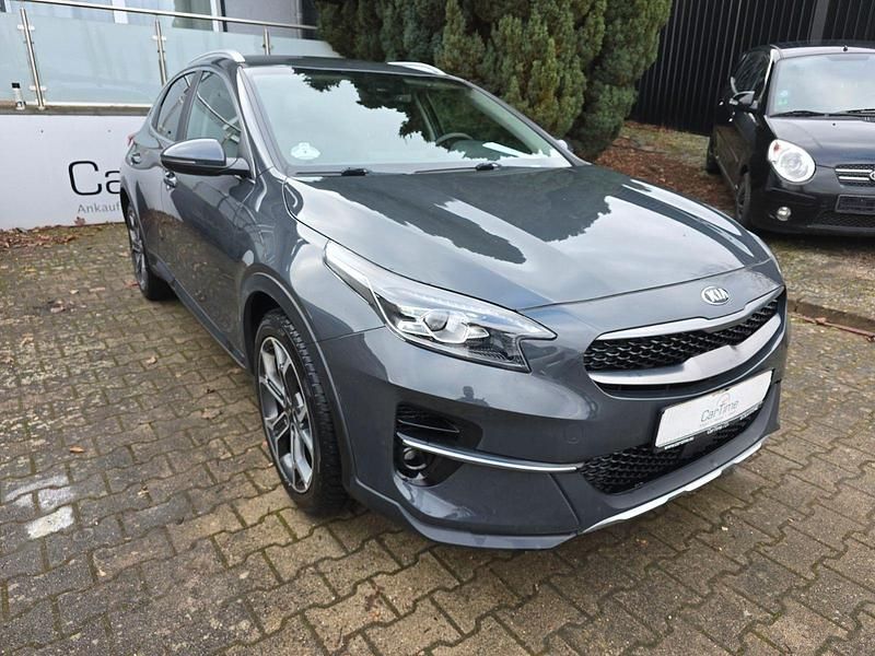 Gebraucht Kia XCeed 140 PS (102 kW) 2019 Grau SUV