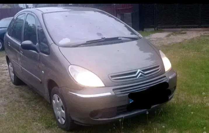 Gebraucht Citroën Xsara Picasso 90 PS (66 kW) 2010 Grau Van / Kleinbus