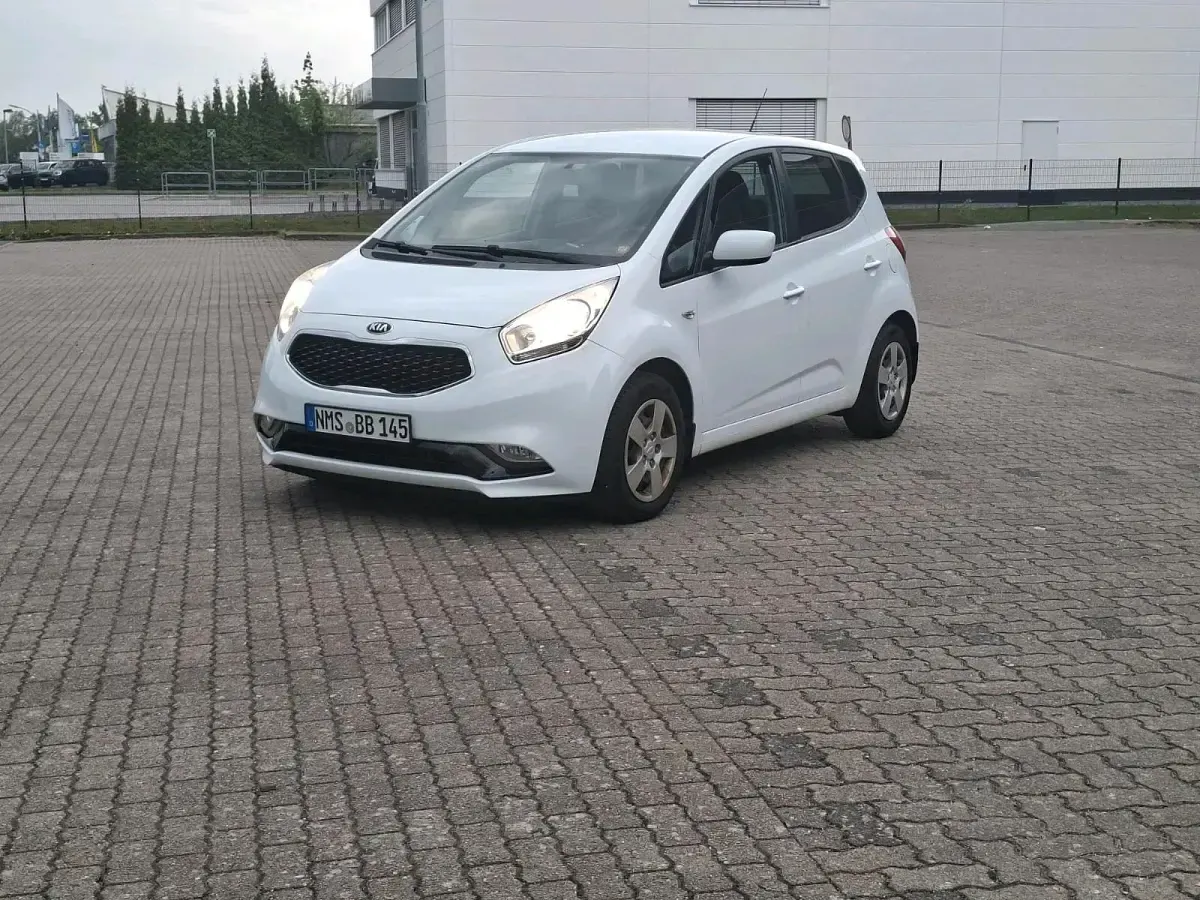 Gebraucht Kia Venga 90 PS (66 kW) 2018 Weiß Kleinwagen