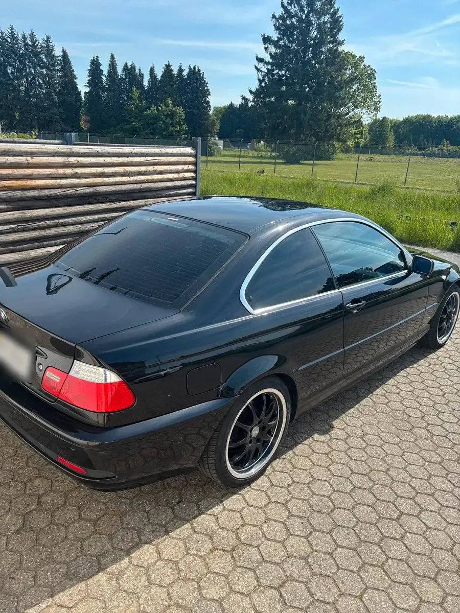 Gebraucht BMW 318 143 PS (105 kW) 2006 Schwarz Coupé