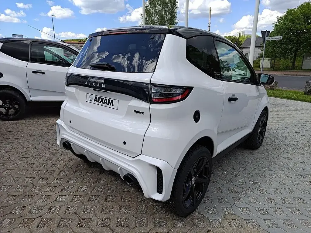 Nowe Aixam e-Crossover 2026 Biały