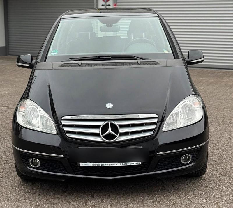 Schwarz Gebraucht 2005 Mercedes A170 Kleinwagen | 850 € (Guter Preis) - Bild 1/4