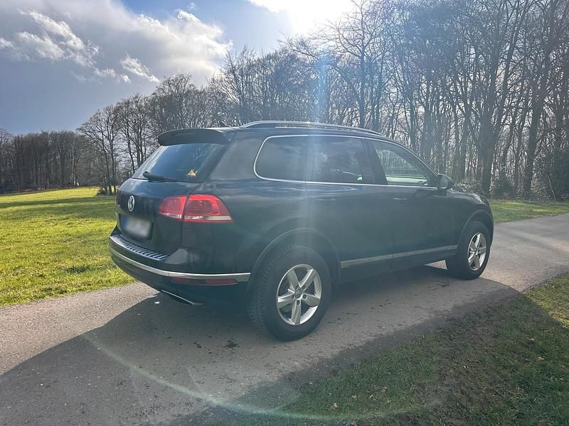 Gebraucht VW Touareg 262 PS (192 kW) 2016 Schwarz SUV