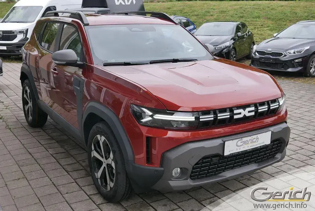 Neu Dacia Duster Journey 131 PS (96 kW) 2025 Braun SUV