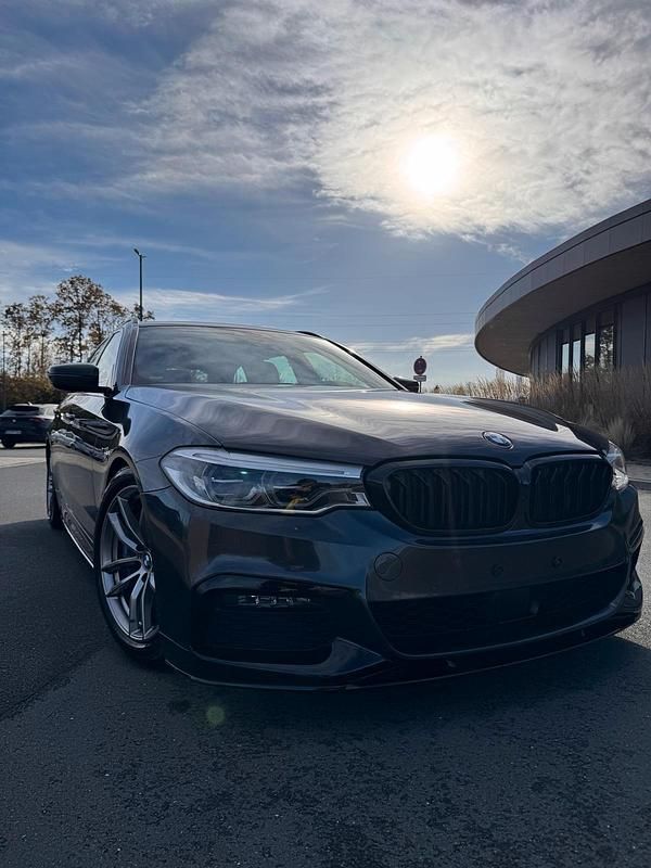 Gebraucht BMW 540 M Sport 320 PS (235 kW) 2020 Grau Kombi