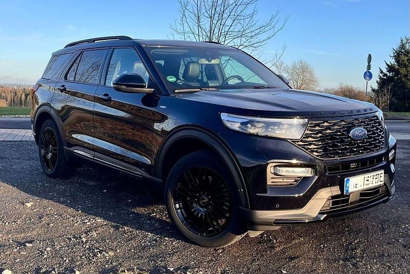 Schwarz Gebraucht 2021 Ford Explorer ST-Line SUV | 39.900 € (Superpreis) - Bild 1/4