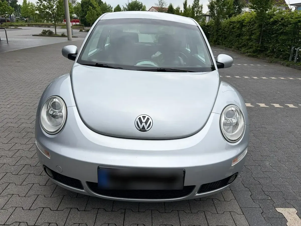 Gebraucht VW New Beetle 105 PS (77 kW) 2006 Silber Kleinwagen