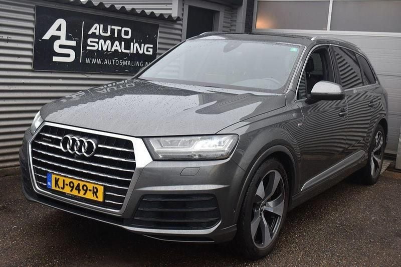 Grau Gebraucht 2016 Audi Q7 Proline SUV | 20.450 € (Superpreis) - Bild 1/4