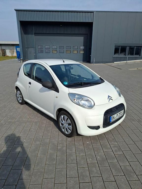 Gebraucht Citroën C1 Advance 68 PS (50 kW) 2010 Weiß Kleinwagen