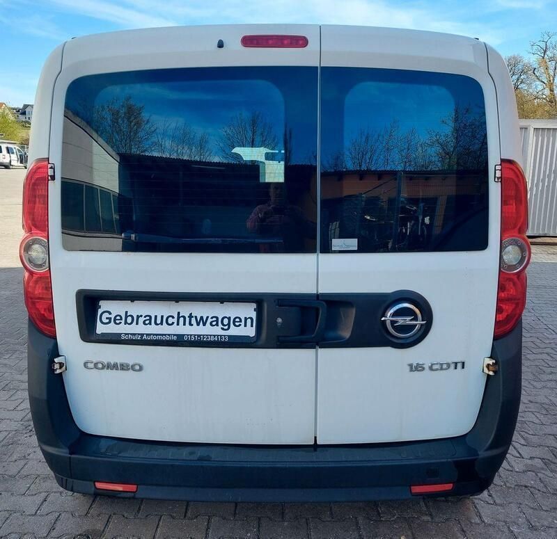 Gebraucht Opel Combo 105 PS (77 kW) 2013 Weiß Van / Kleinbus