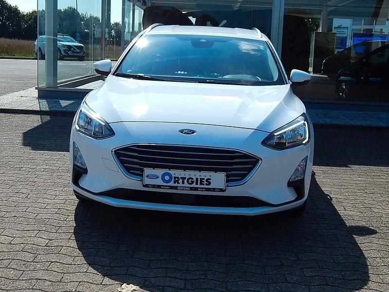 Weiß Gebraucht 2019 Ford Focus Cool & Connect Kombi | 15.980 € (Etwas zu teuer) - Bild 1/4