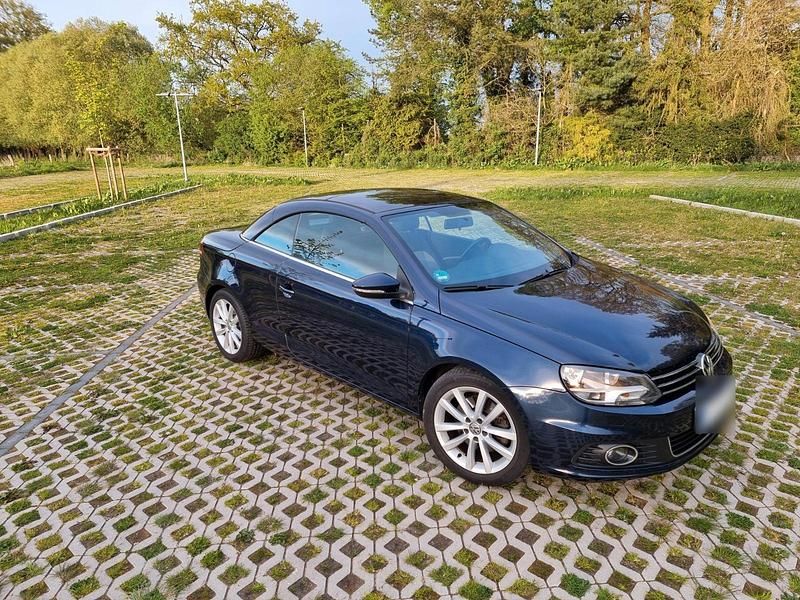 Używany VW Eos 211 KM (155 kW) 2011 Niebieski Kabriolet