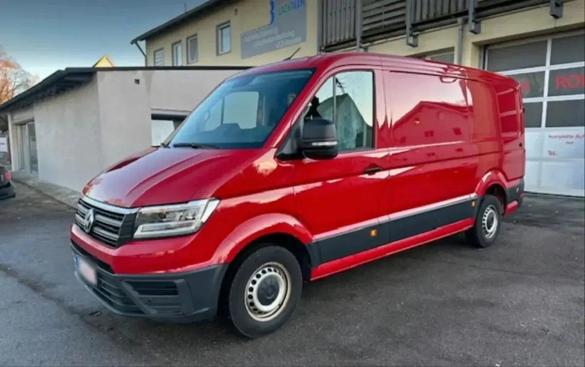 Gebraucht VW Crafter 177 PS (130 kW) 2019 Rot Van