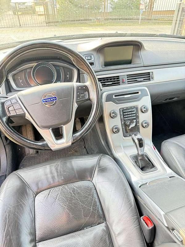 Gebraucht Volvo V70 Summum 181 PS (133 kW) 2014 Schwarz Kombi