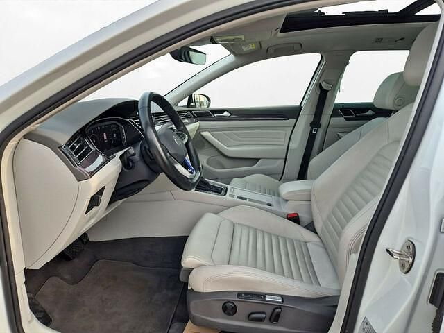 Gebraucht VW Passat GTE 218 PS (160 kW) 2020 Oryxweiß perlmutteffekt Kombi